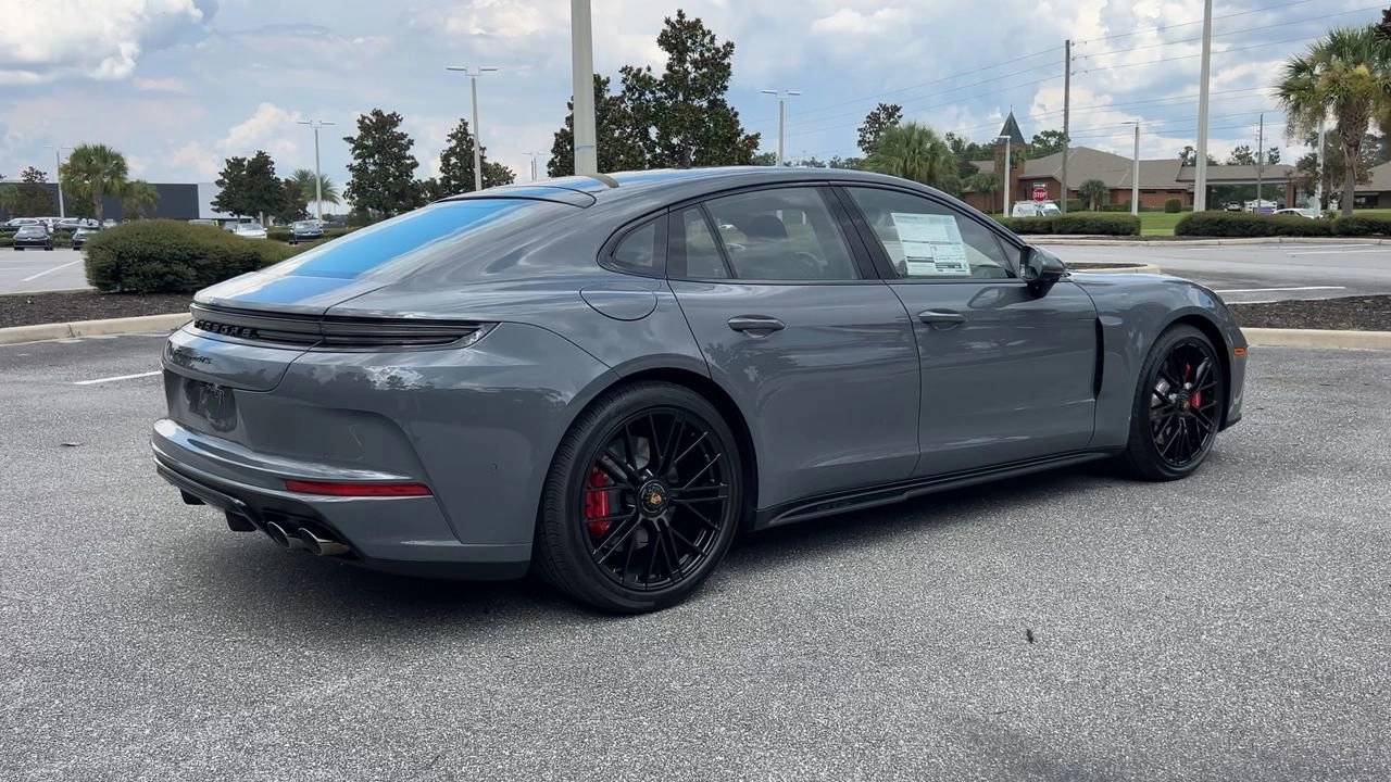 2026 Porsche Panamera GTS photo 8