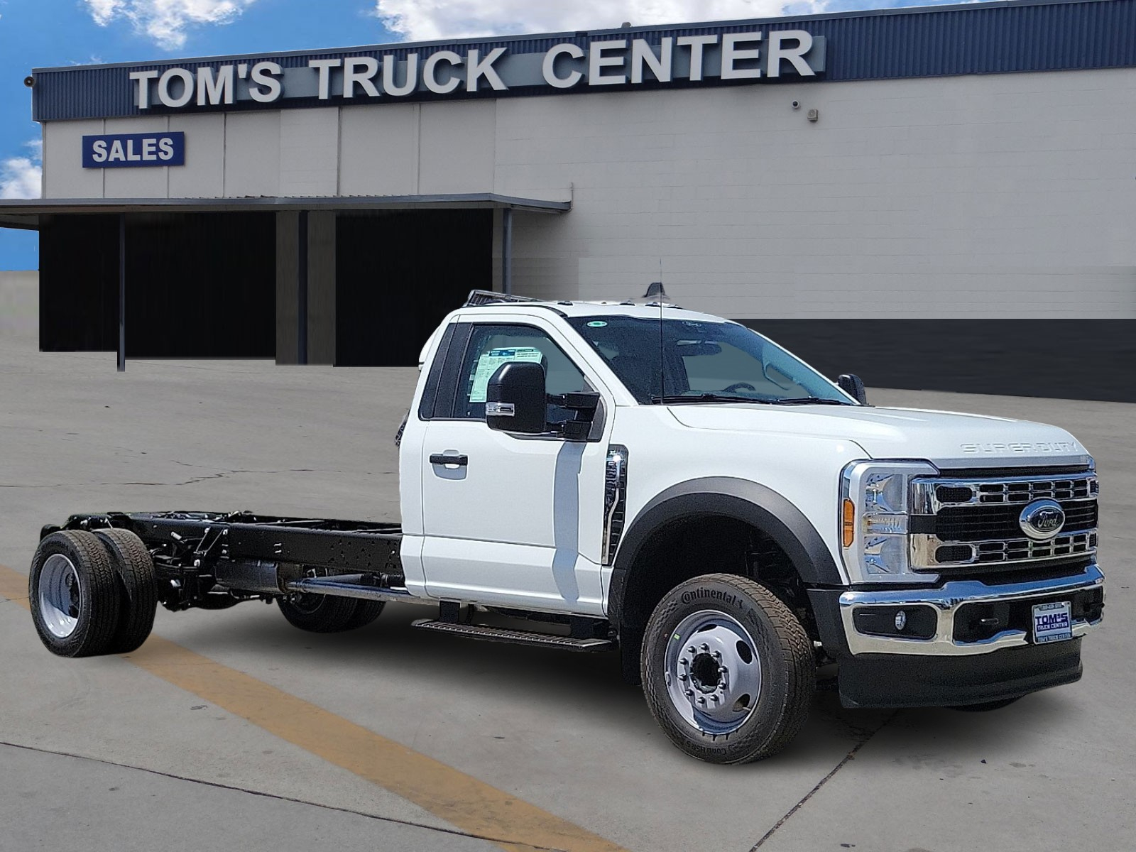 2025 Ford F-550 Super Duty Chassis Cab