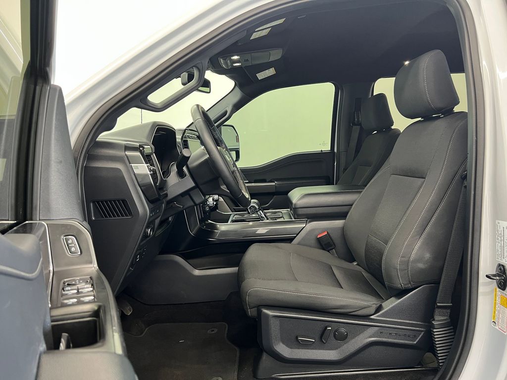 2022 Ford F-150 XLT photo 4