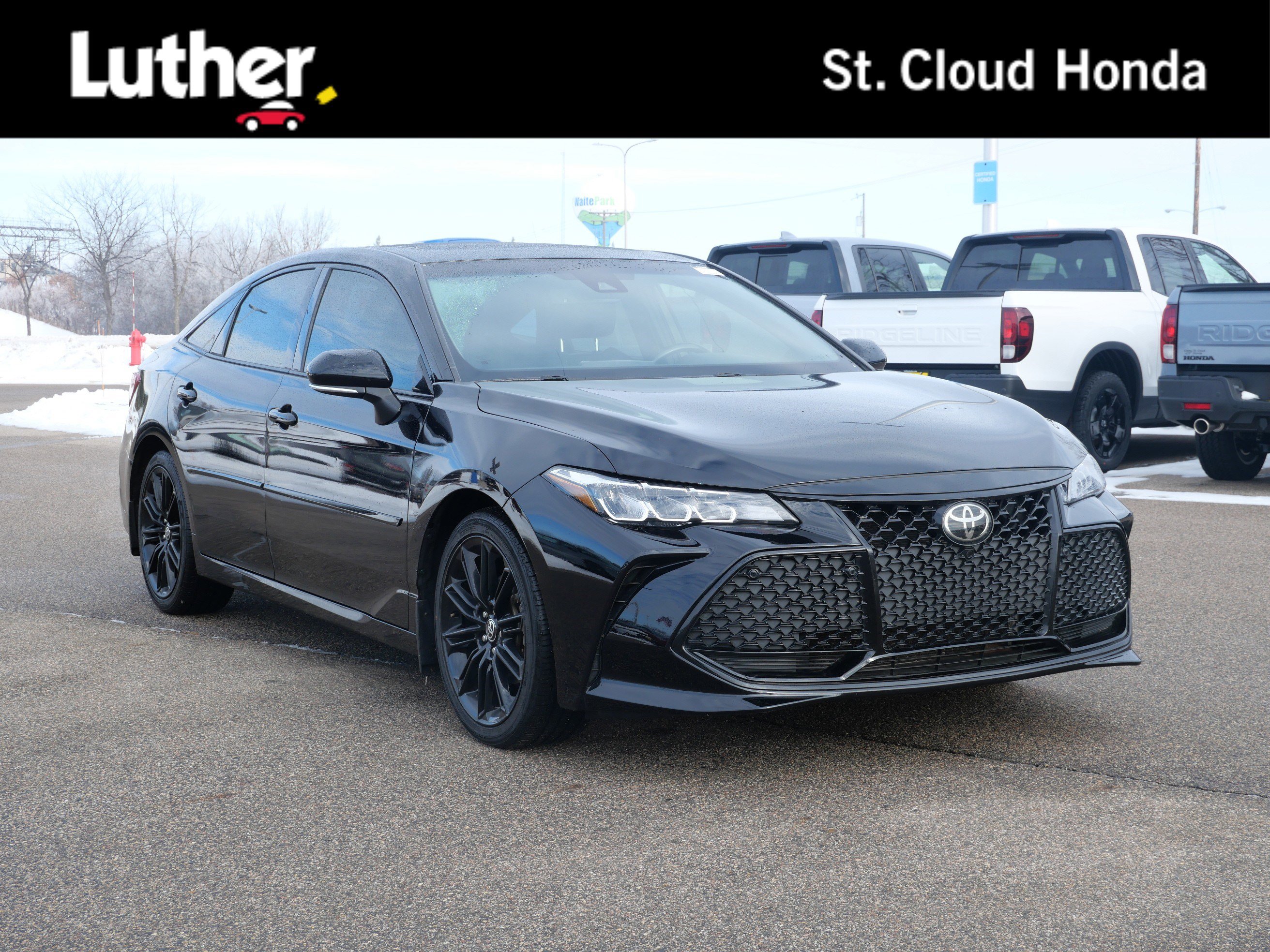 2021 Toyota Avalon XSE's photo