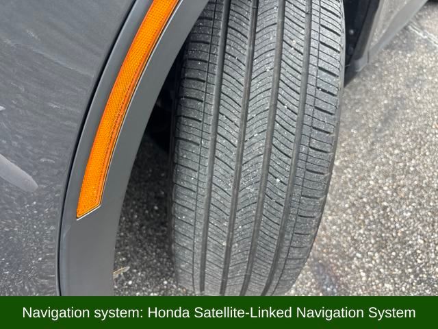 2024 Honda CR-V Hybrid Sport Touring photo 4