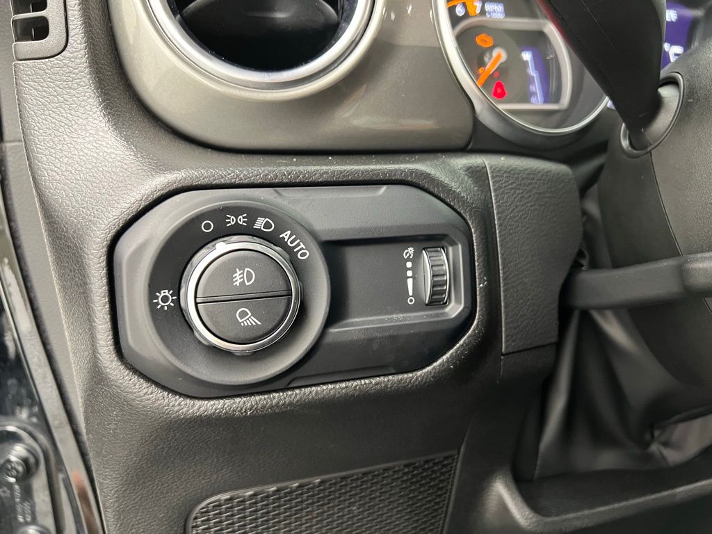2023 Jeep Gladiator Overland photo 19