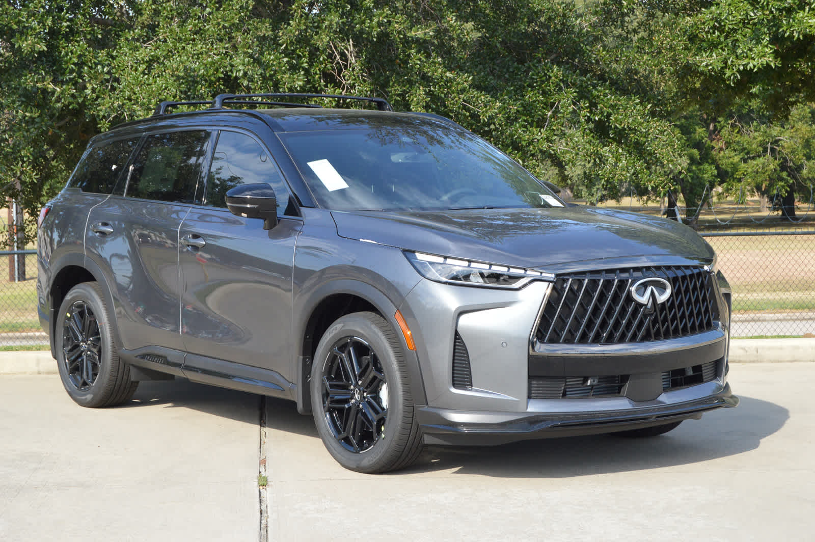 2026 Infiniti QX60 AWD photo 2