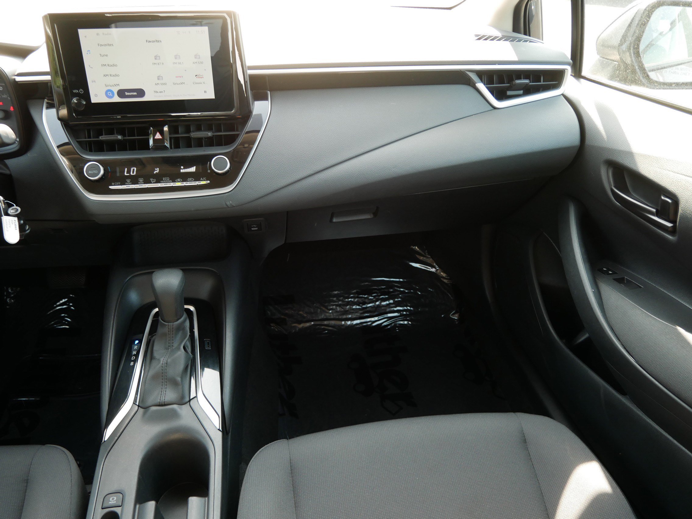 2024 Toyota Corolla LE photo 10