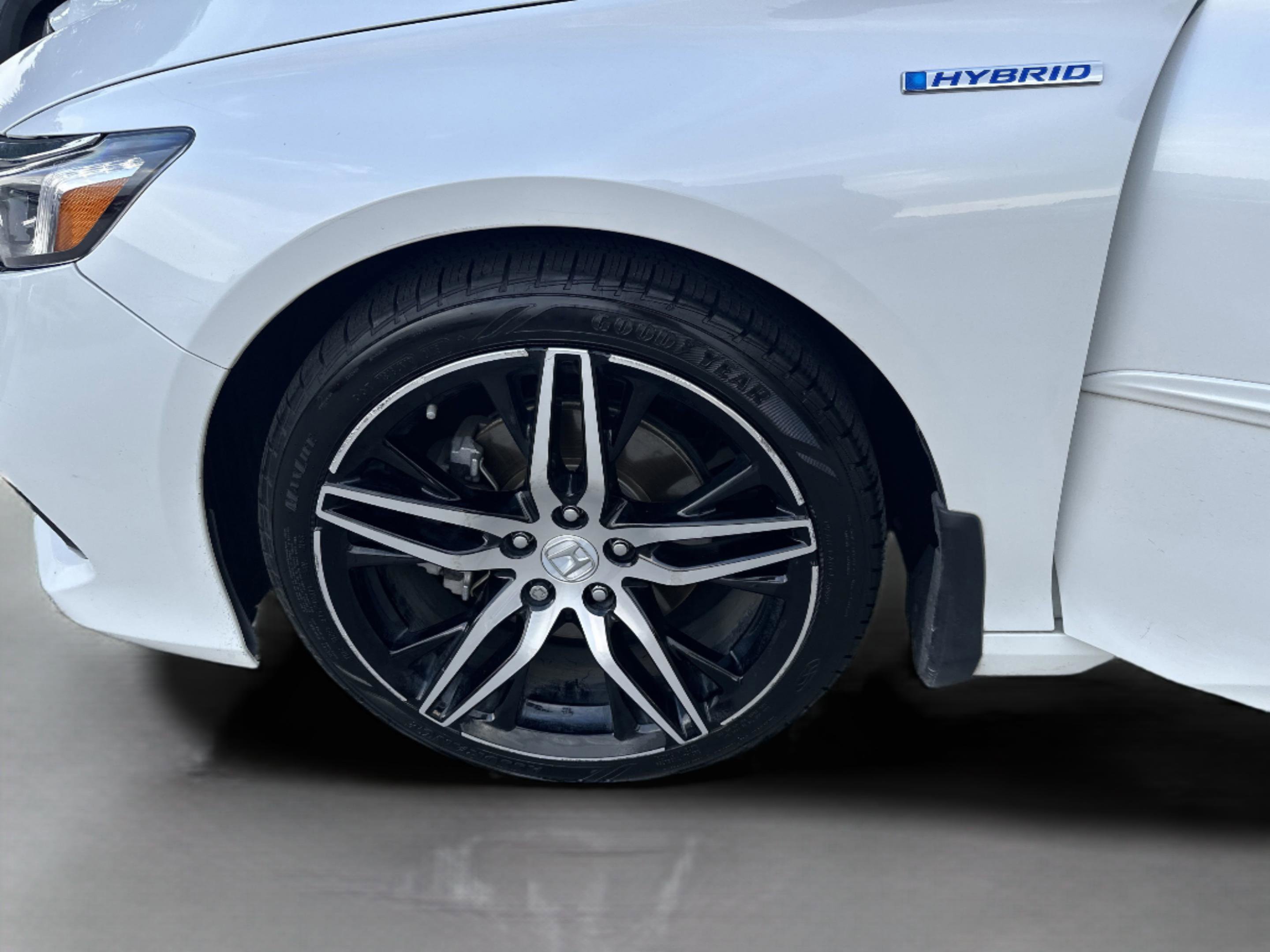 2021 Honda Accord Hybrid Touring photo 24