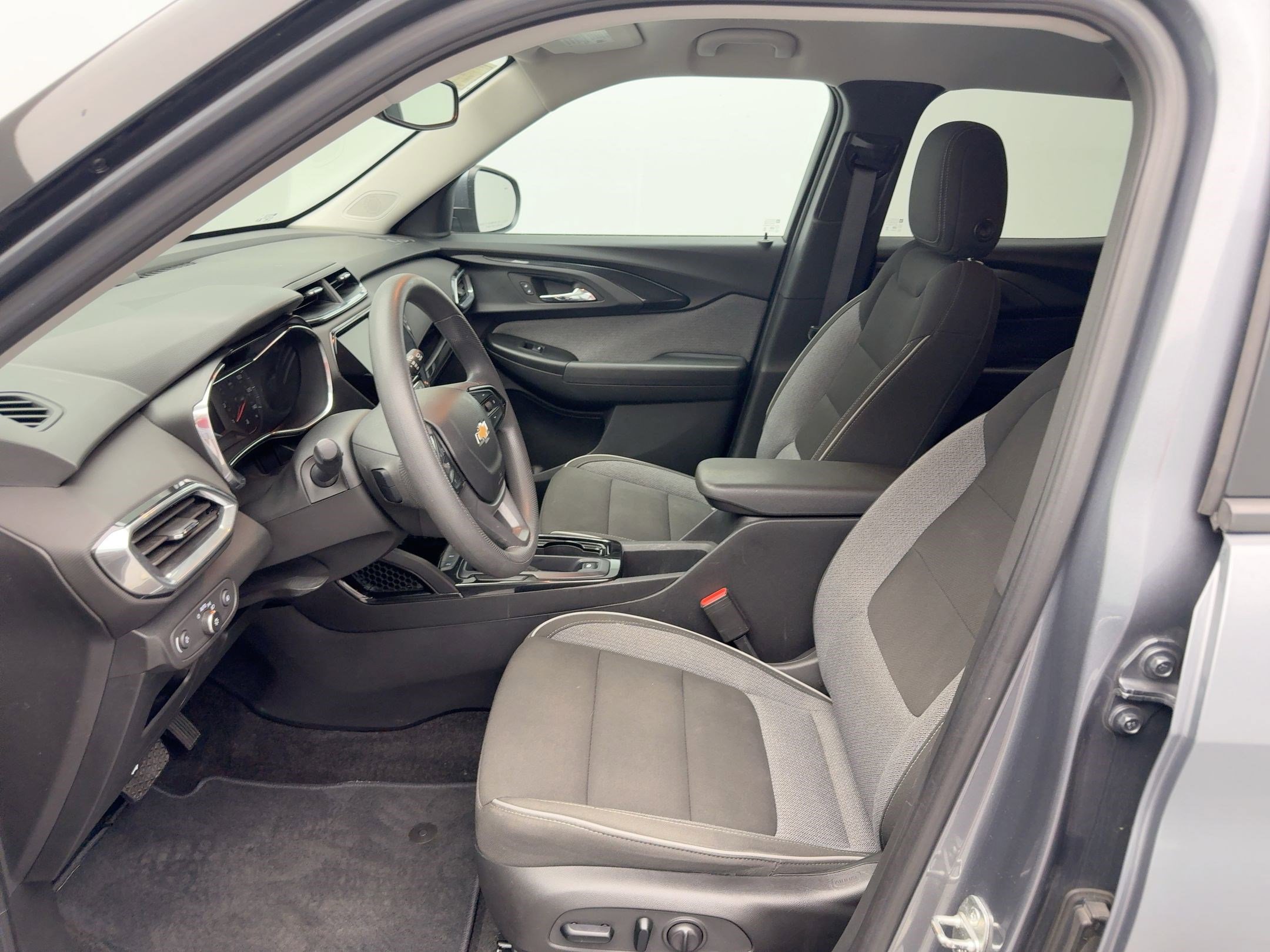 2022 Chevrolet Trailblazer LT photo 4