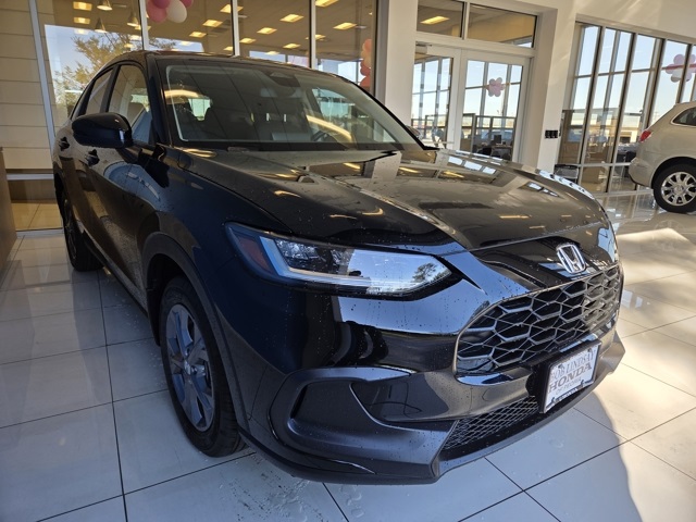 2026 Honda HR-V LX photo 3