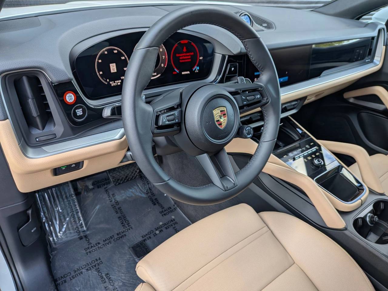 2025 Porsche Cayenne Coupe Base photo 4