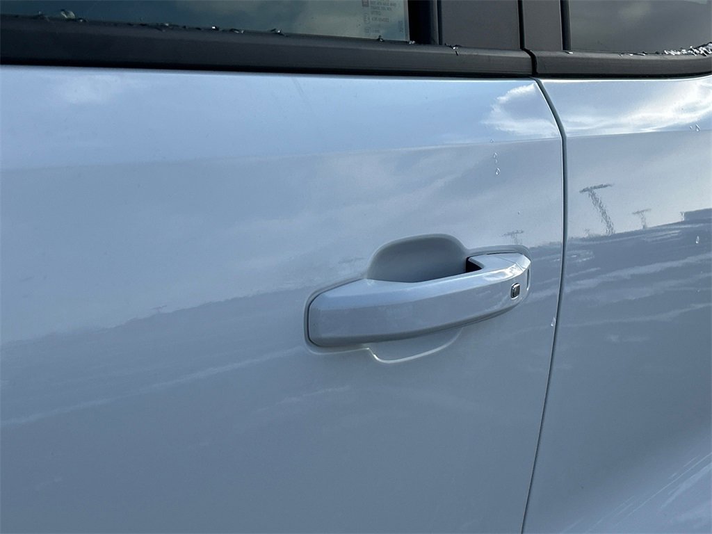 2026 GMC CANYON - Image 12