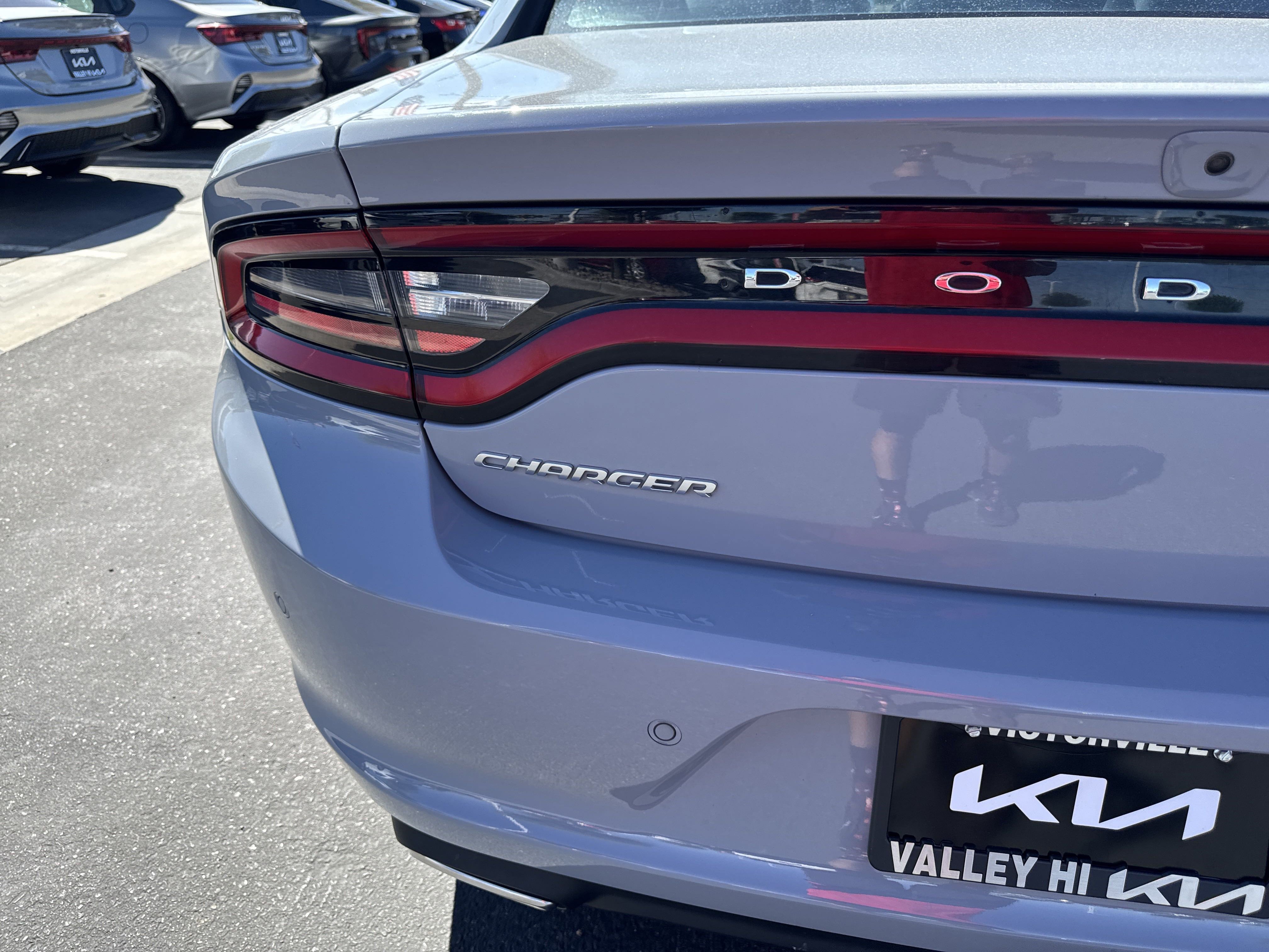 2022 Dodge Charger SXT photo 2