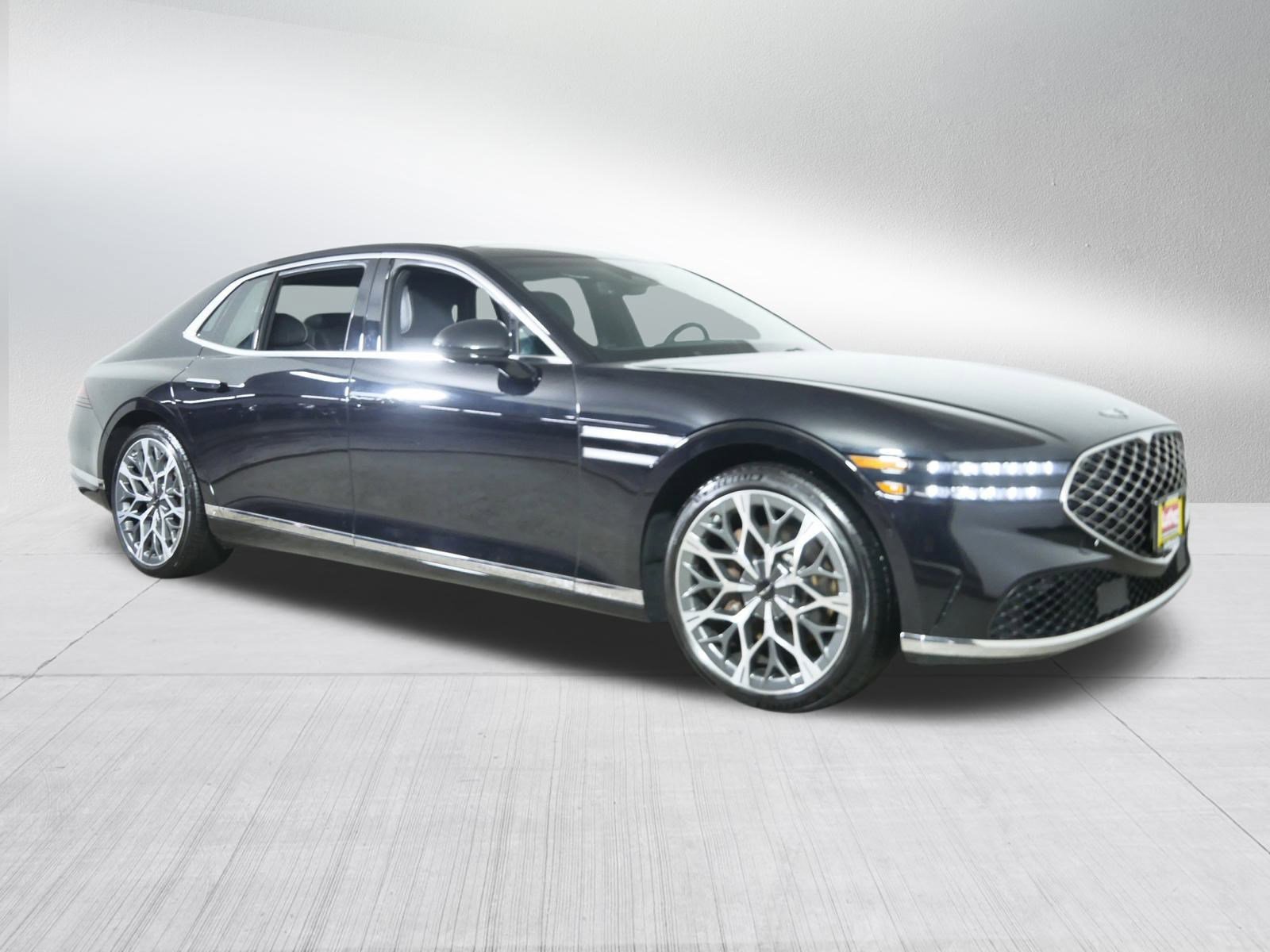 2023 GENESIS G90