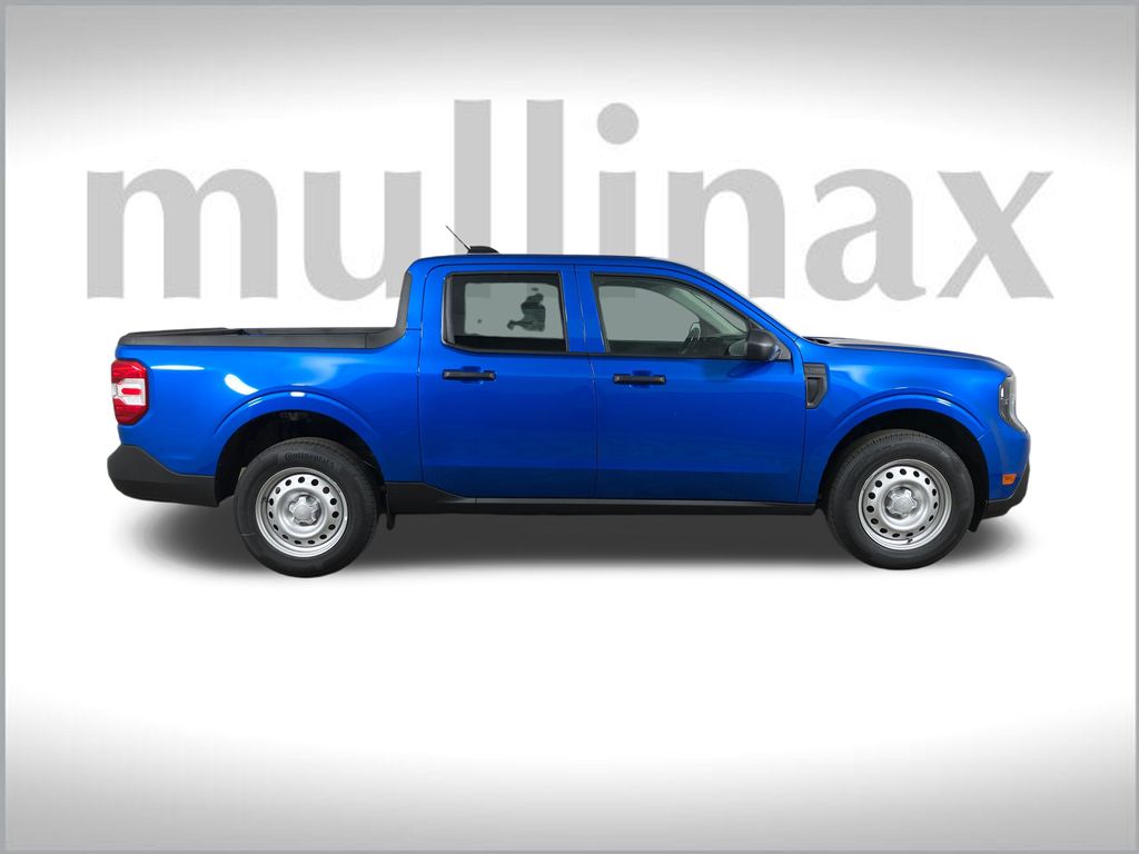 2025 Ford Maverick XL photo 2
