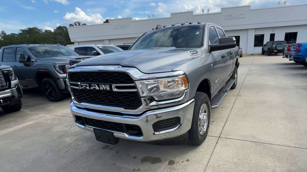 2022 Ram 2500 Tradesman photo 4