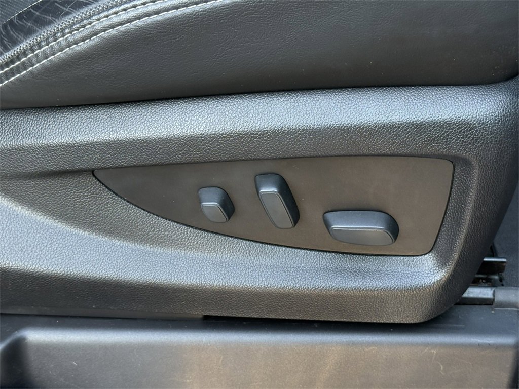 2018 GMC YUKON XL - Image 40