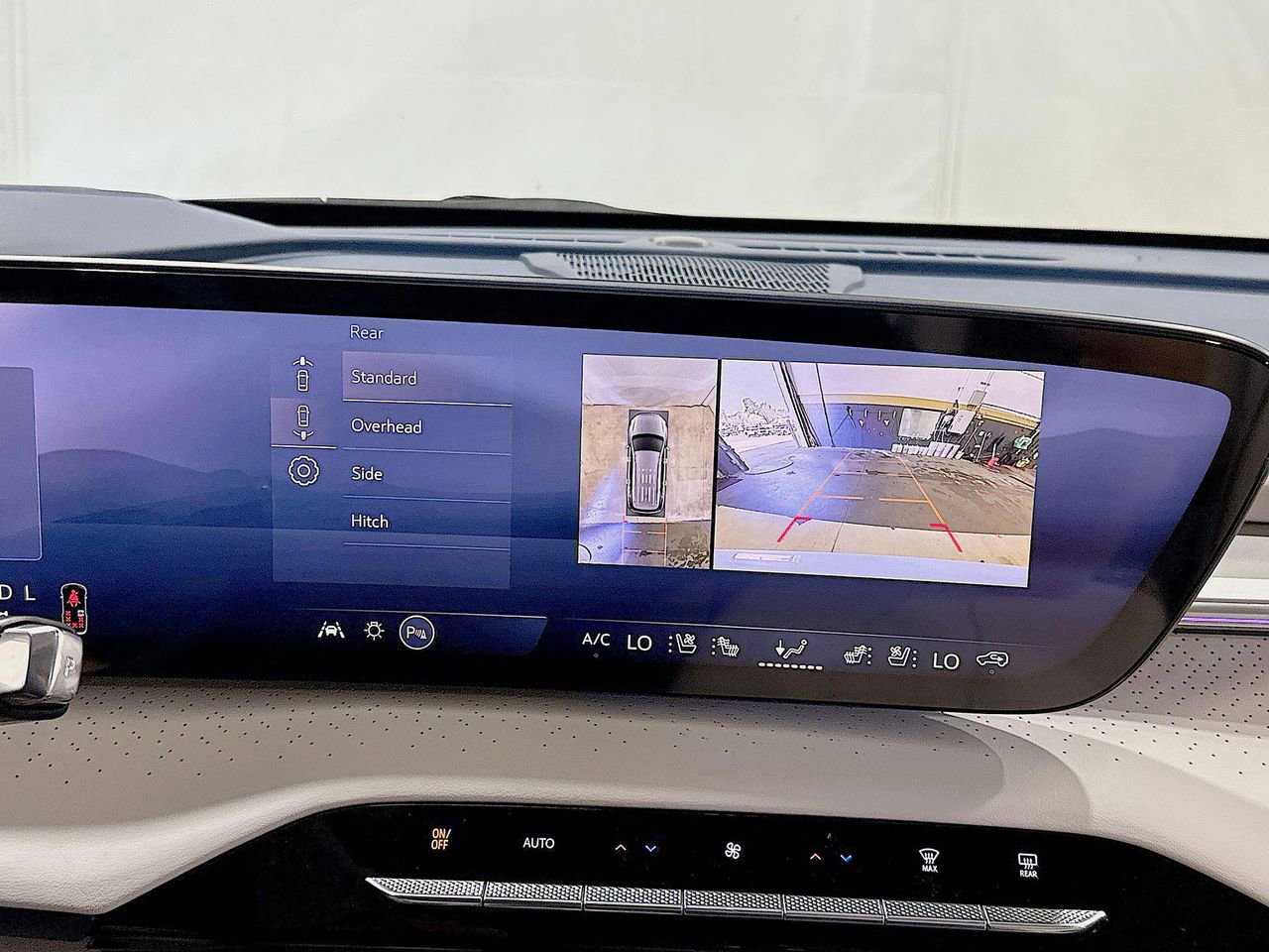 2026 Buick Enclave Avenir photo 13