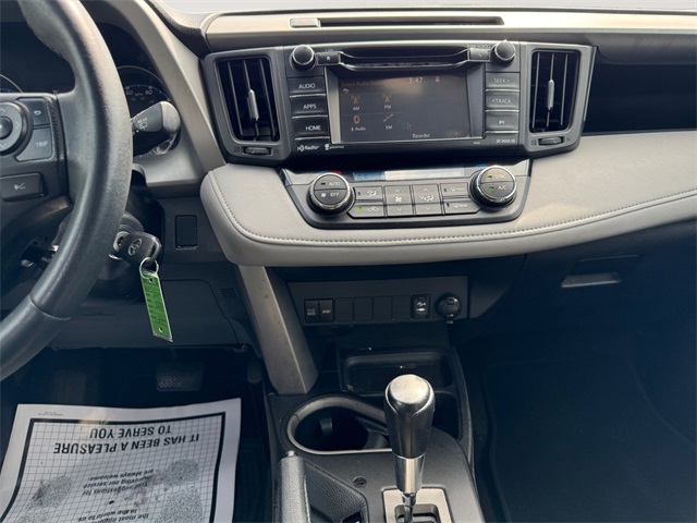 2017 Toyota RAV4 XLE photo 11