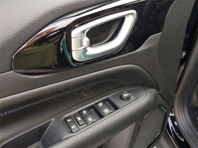 2026 Jeep Compass Latitude photo 12