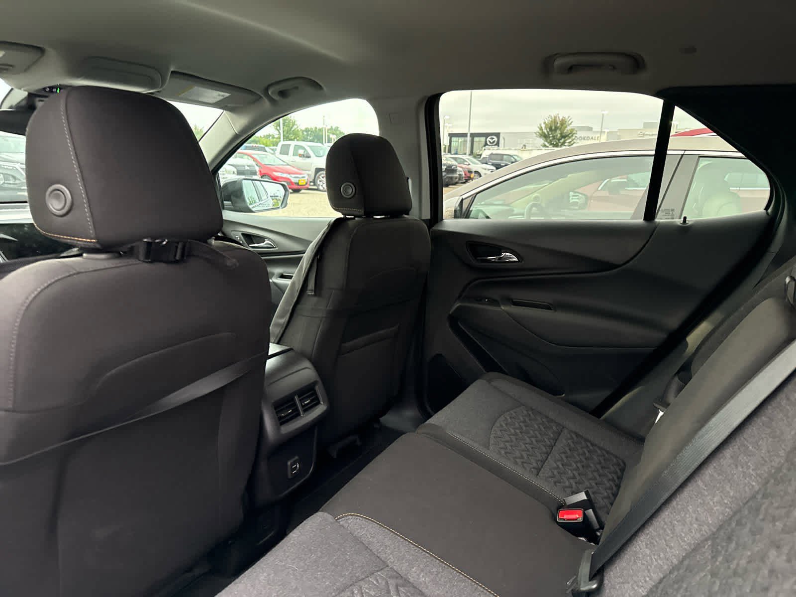 2024 Chevrolet Equinox LT photo 4