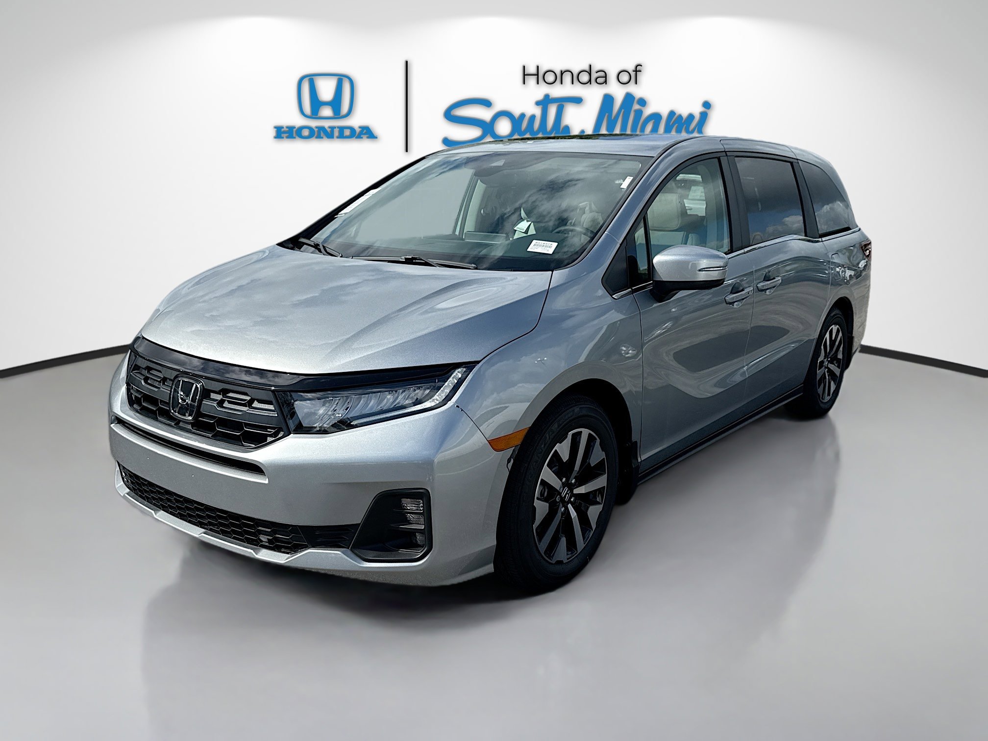 2026 Honda Odyssey EX-L photo 3