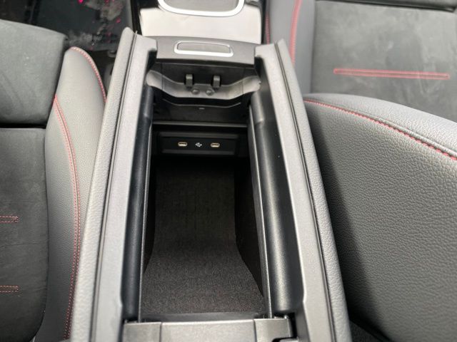 2024 Mercedes Benz CLA 250 photo 31