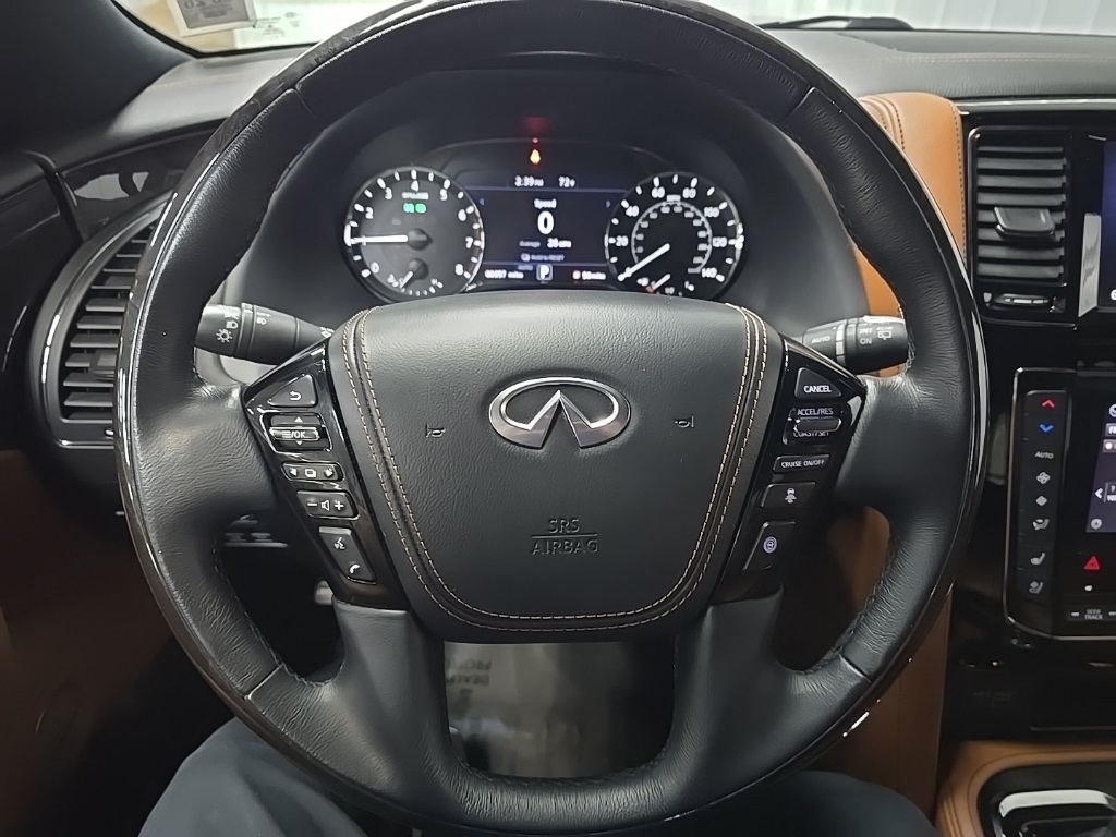2021 Infiniti QX80 Sensory photo 18