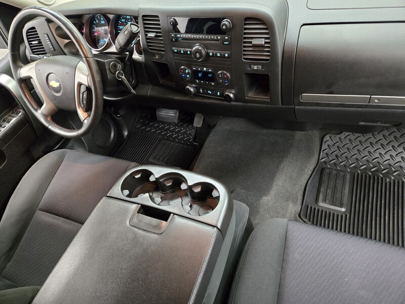 2012 Chevrolet Silverado 1500 LT photo 12