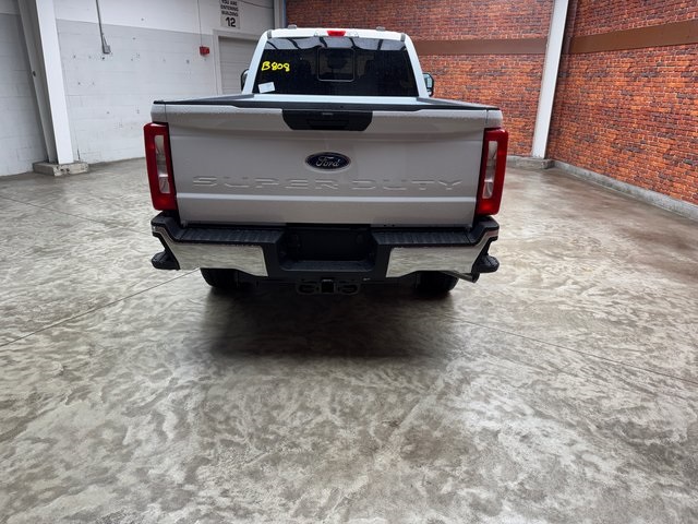 2025 Ford F-350 XL photo 4