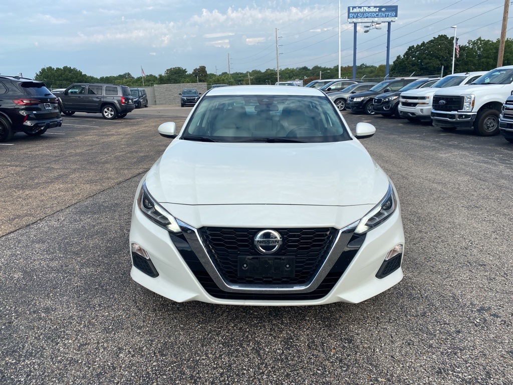 Used 2021 Nissan Altima SV with VIN 1N4BL4DV4MN303228 for sale in Kansas City