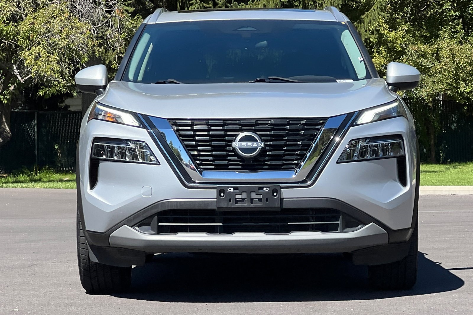2023 Nissan Rogue SV photo 8