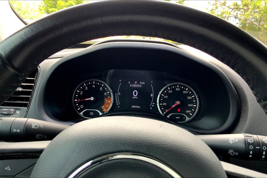 2017 Jeep Renegade Latitude North Edition photo 18