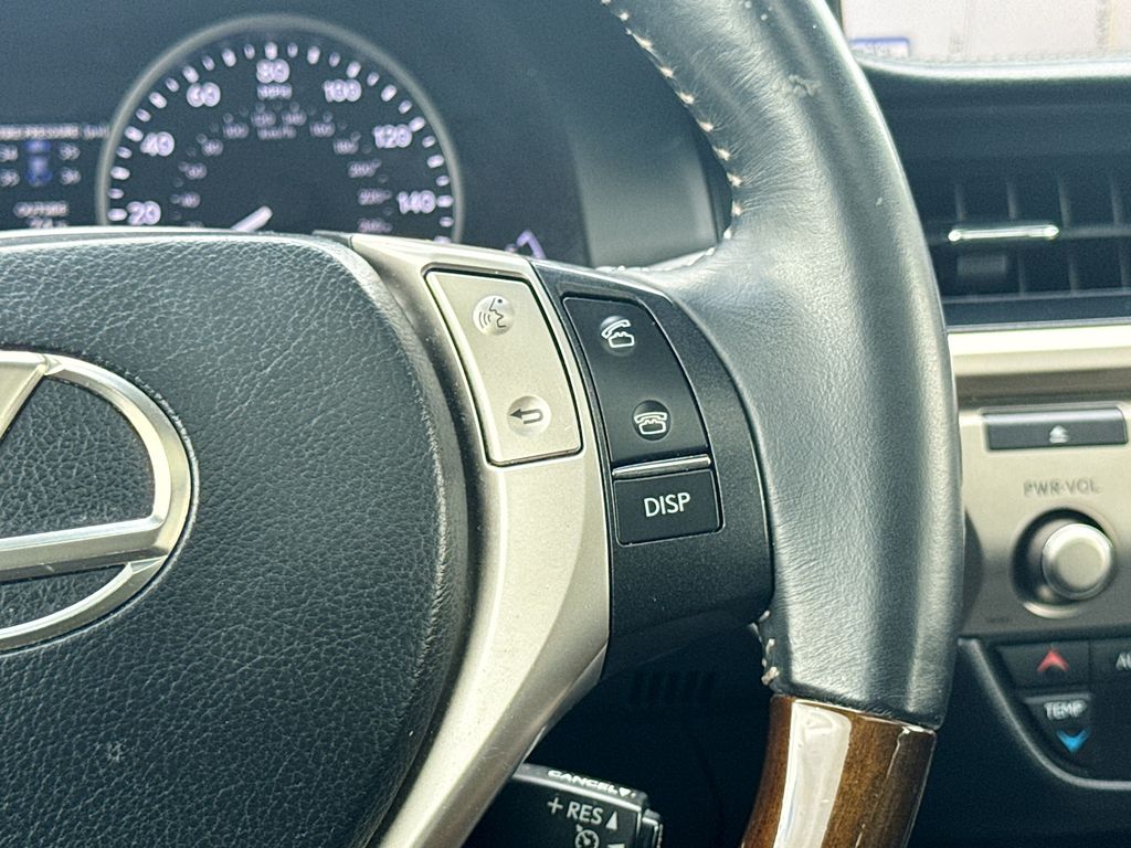 2014 Lexus ES 350 photo 22