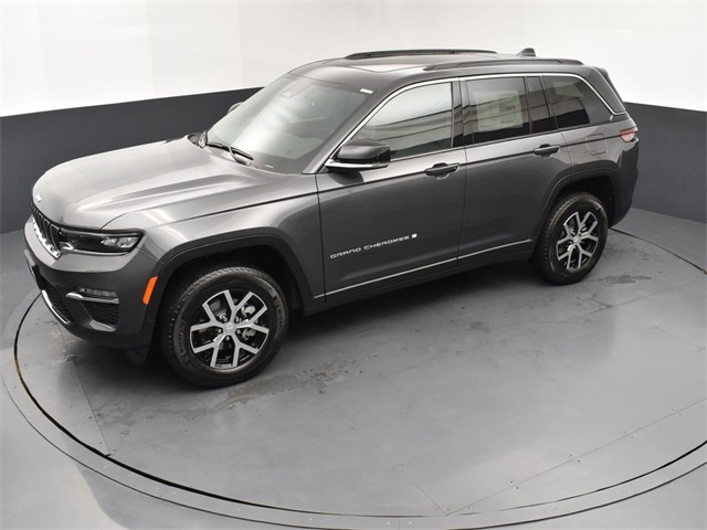 2025 Jeep Grand Cherokee Limited photo 12