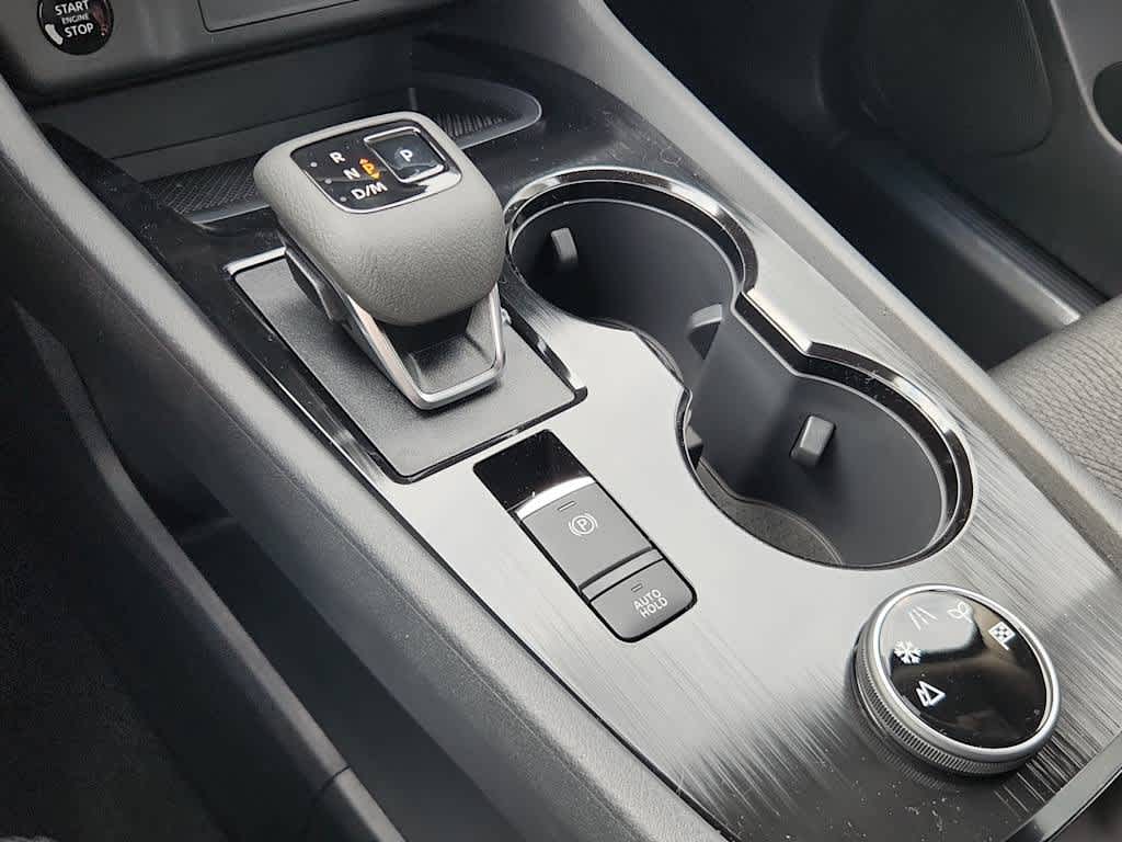 2026 Nissan Rogue SV photo 15