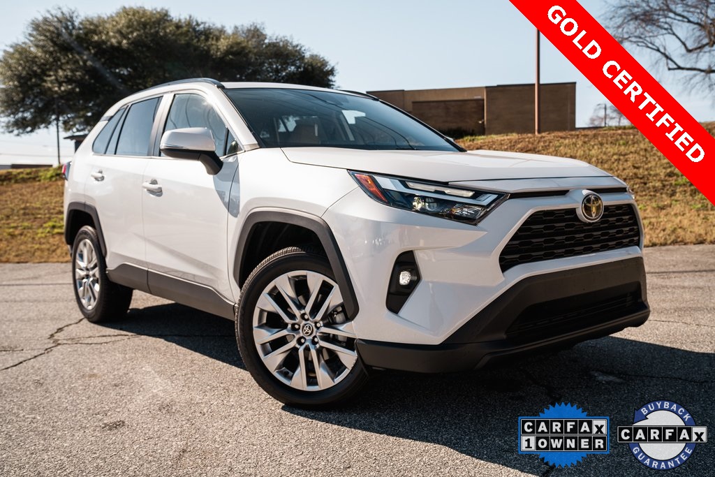 2025 Toyota RAV4 XLE Premium's photo