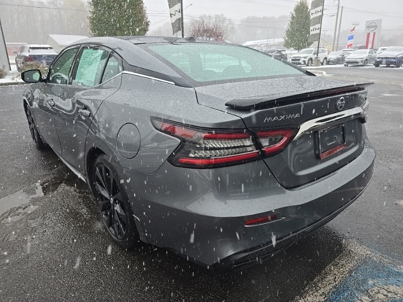 2019 Nissan Maxima SR photo 4