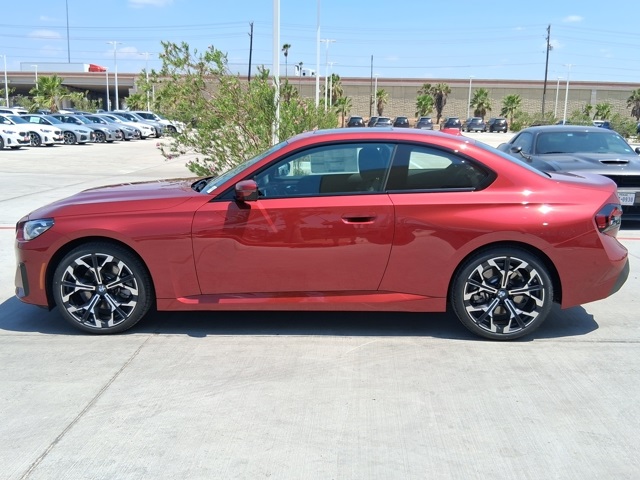 2025 Bmw 230i xDrive photo 3