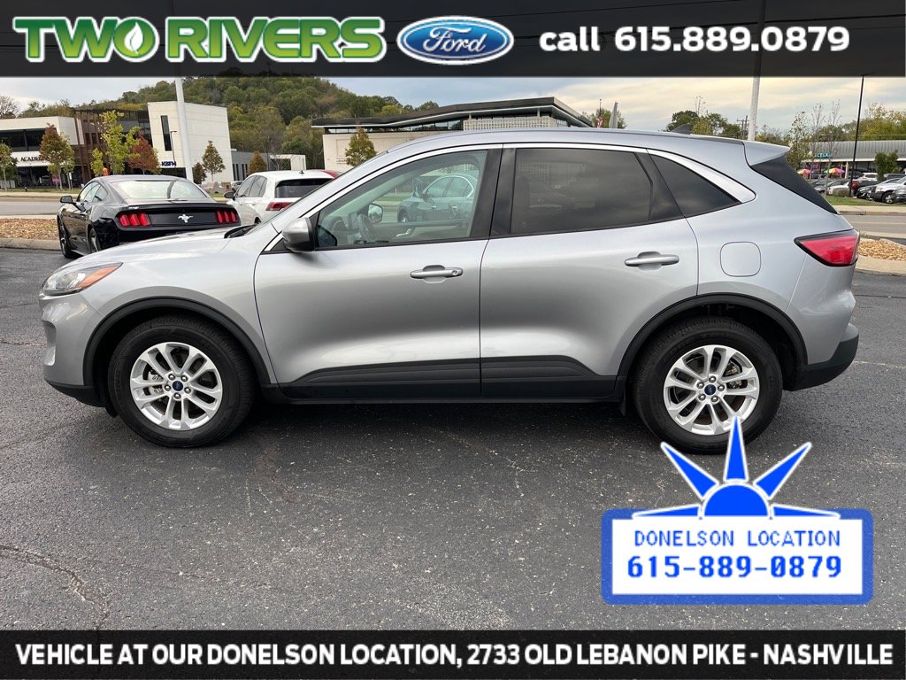 2021 Ford Escape SE Hybrid photo 2