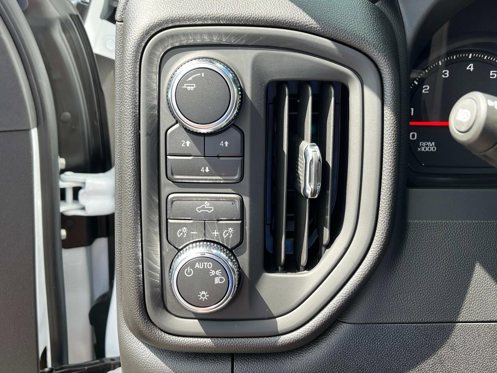 2026 Toyota RAV4 HD Pro photo 21