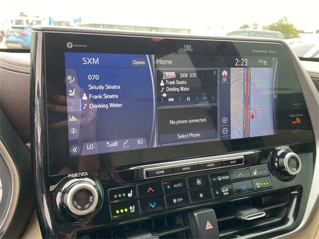 2021 Toyota Highlander Platinum photo 26