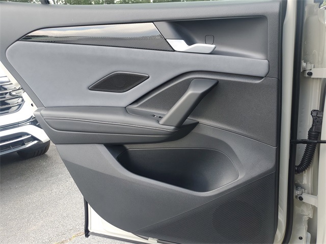 2025 Volkswagen Tiguan SE R-Line Black photo 11