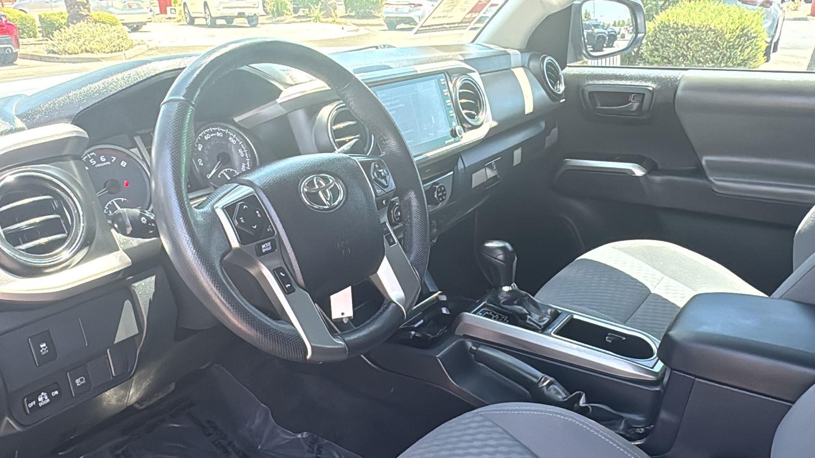 2021 Toyota Tacoma SR5 photo 23