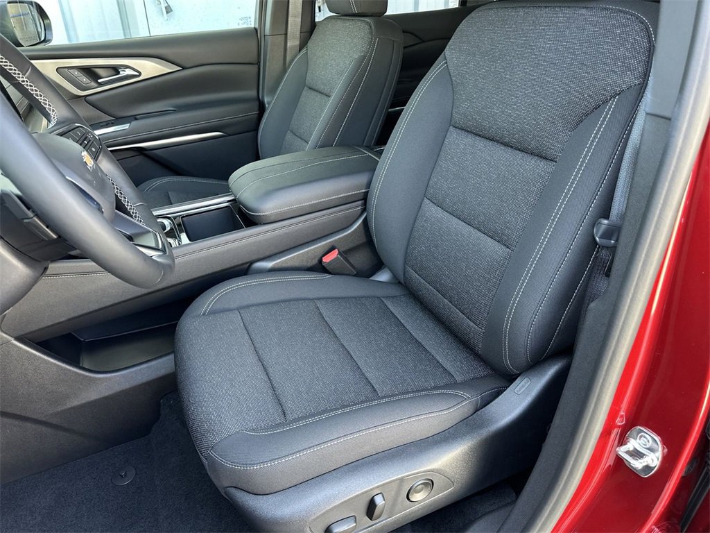 2026 Chevrolet Traverse photo 18