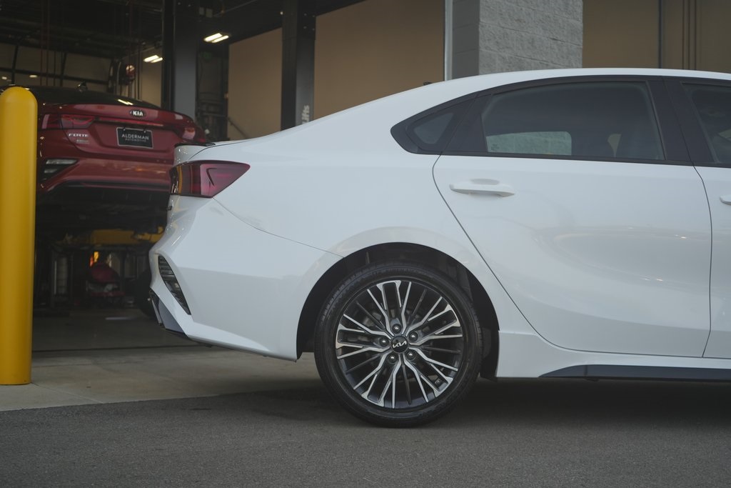 2023 Kia Forte GT-Line photo 6