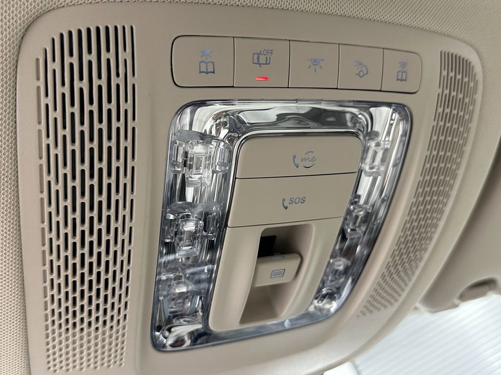 2026 Mercedes Benz GLS 450 4MATIC photo 33