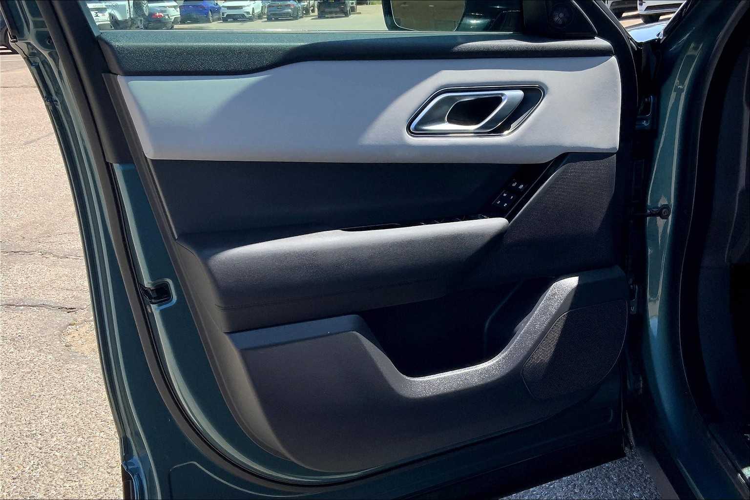 2026 Land Rover Range Rover Velar Velar S photo 10