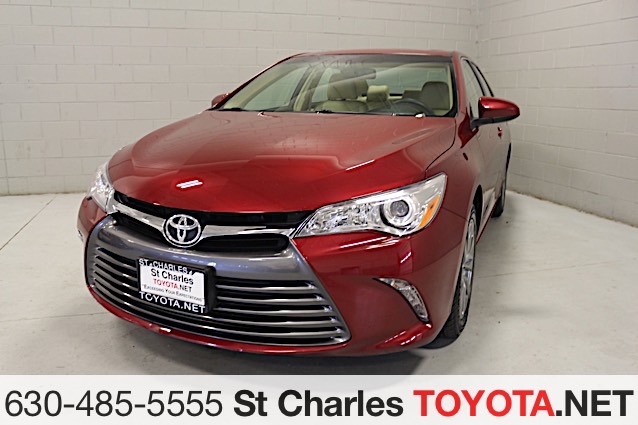 2015 Toyota Camry XLE photo 3