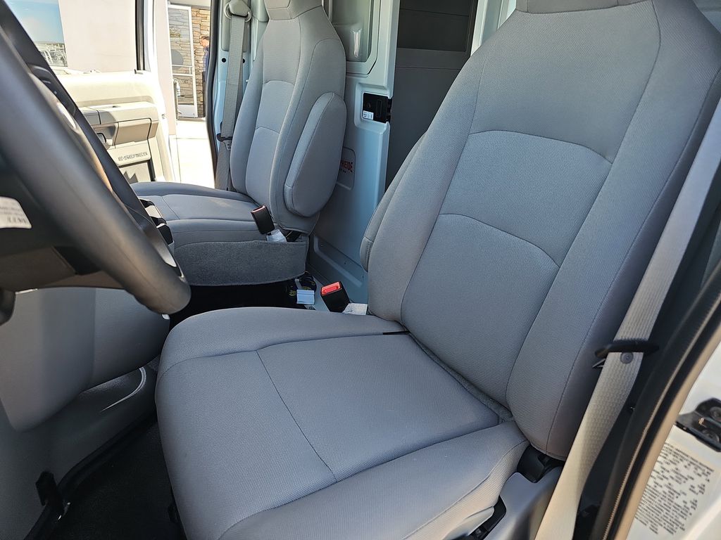 2025 Ford E-350 photo 11