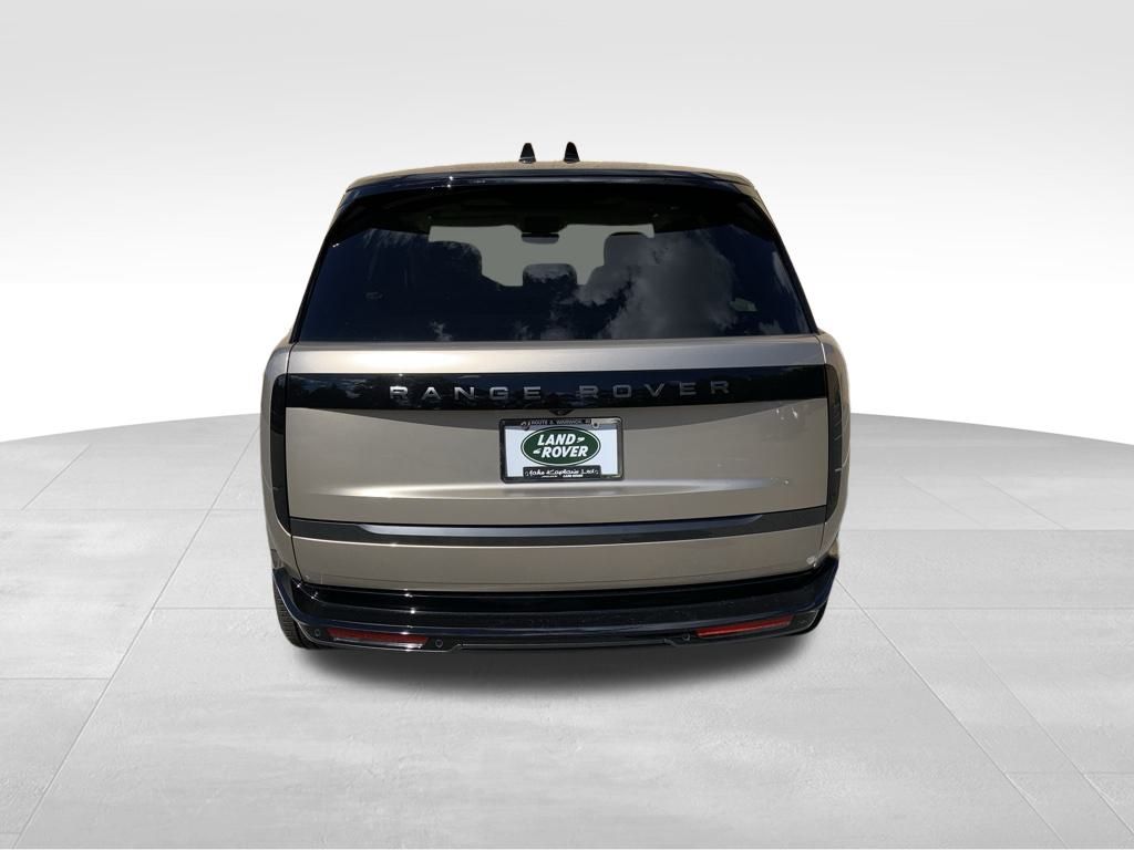 2025 Land Rover Range Rover SE photo 7