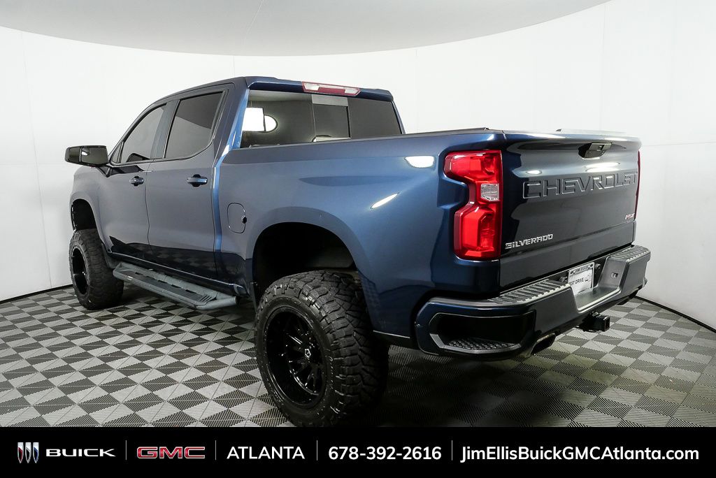 2020 Chevrolet Silverado 1500 RST photo 3