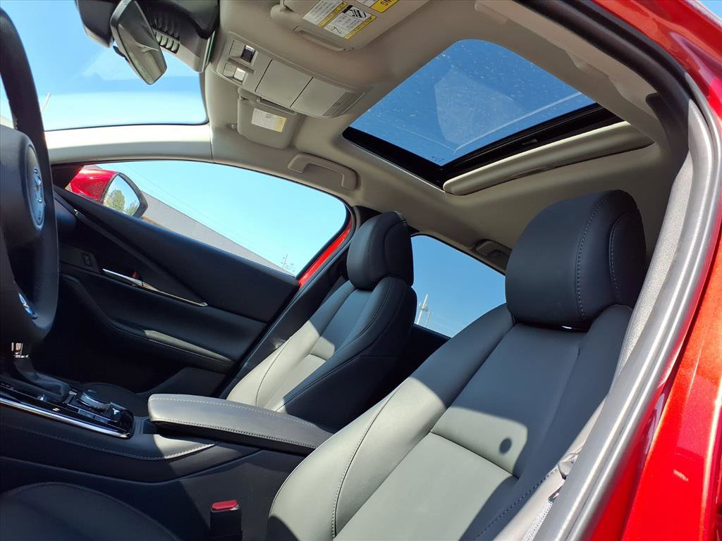 2025 Mazda CX-30 2.5 S Preferred photo 16